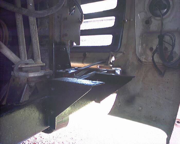 75 E II RF Battery Mount 01.jpg (700x560; 41 KBytes)